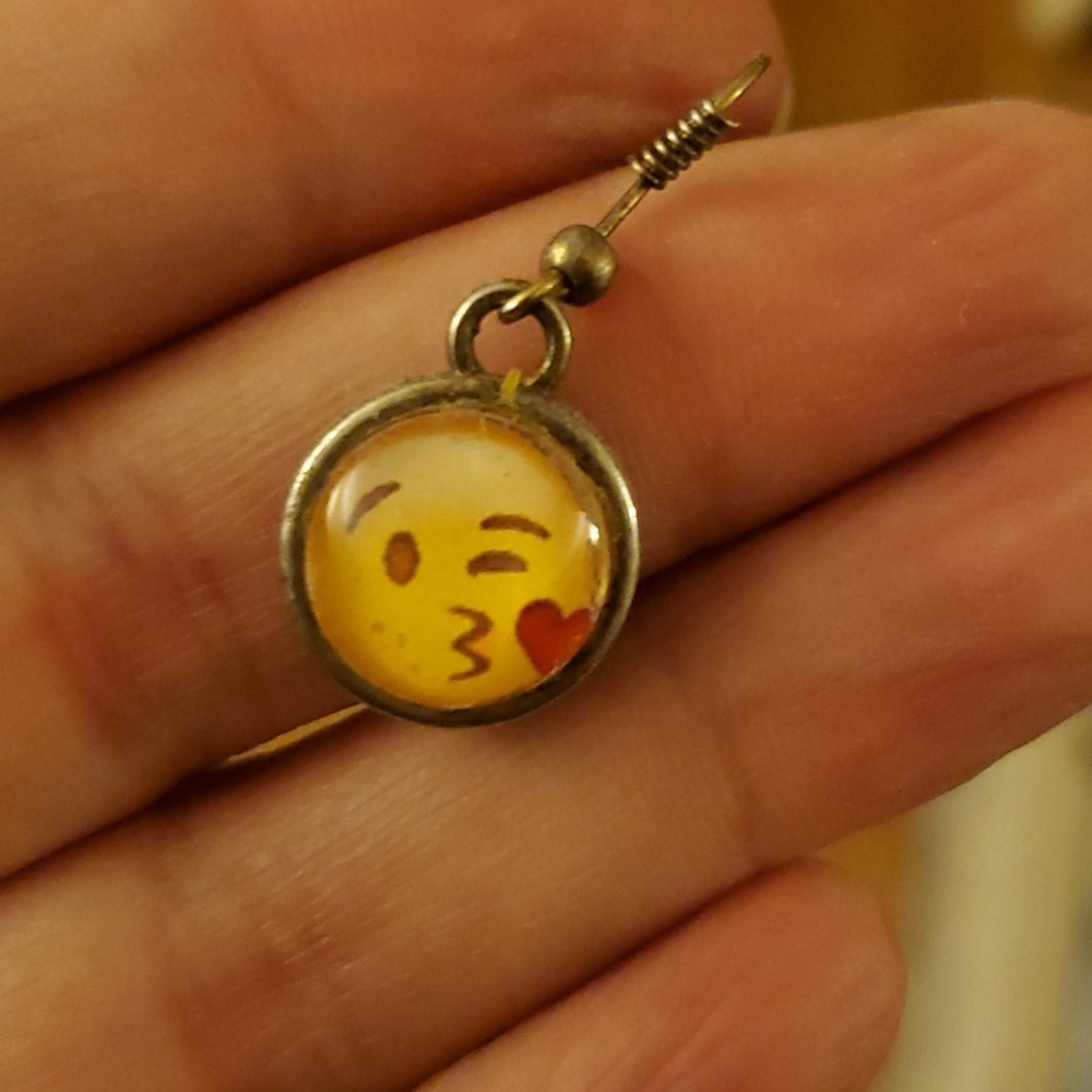 Ear ring